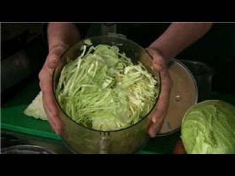, title : 'Cabbage Recipes : How to Chop Cabbage for Coleslaw in a Food Processor'