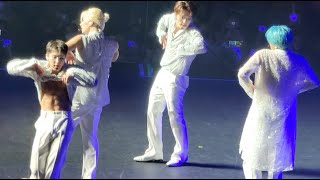 Download lagu Seventeen Be The Sun World Tour 2022 at Scotiabank Arena, Toronto, CANADA on, Sept 3rd, 2022 - Wave mp3