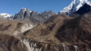 preview picture of video 'Trekking to Gokyo, in the Khumbu, Himalayas'
