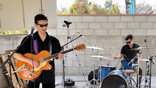 Buddy Holly - I&#39;m Looking For Someone To Love - live cover