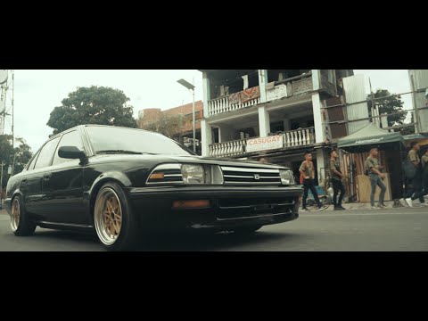 Ives Presko - Ako At Aking Old School (Official Music Video)