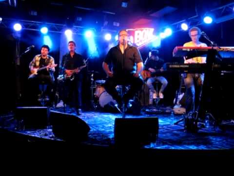 Arttu Wiskari - Tuntematon potilas (live)