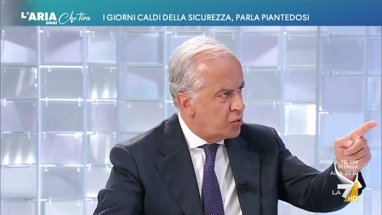 Scontri a Bologna, Matteo Piantedosi contro Matteo Lepore: "Grave, ha sottovalutato e convocato ...