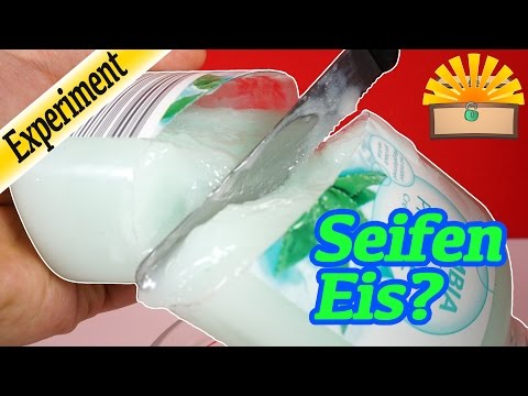 GEFRORENE SEIFE ZERSCHNEIDEN - WAS steck nun DARIN ? Kinder EXPERIMENT