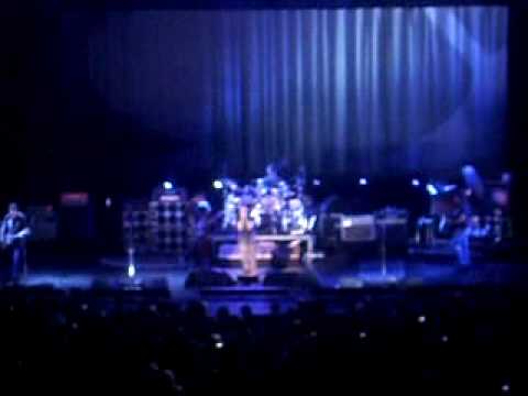 PEARL JAM - Love Reign O'er Me
