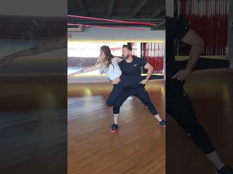 MOVIMENTO TOP. #acro #tricks #acrobatics #acroyogachallenge #acrobacias #dance #CleberGuedes