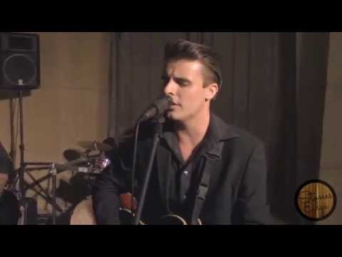 Stones Edge - Mean To Me (Live @ Grauman's Egyptian Theatre)