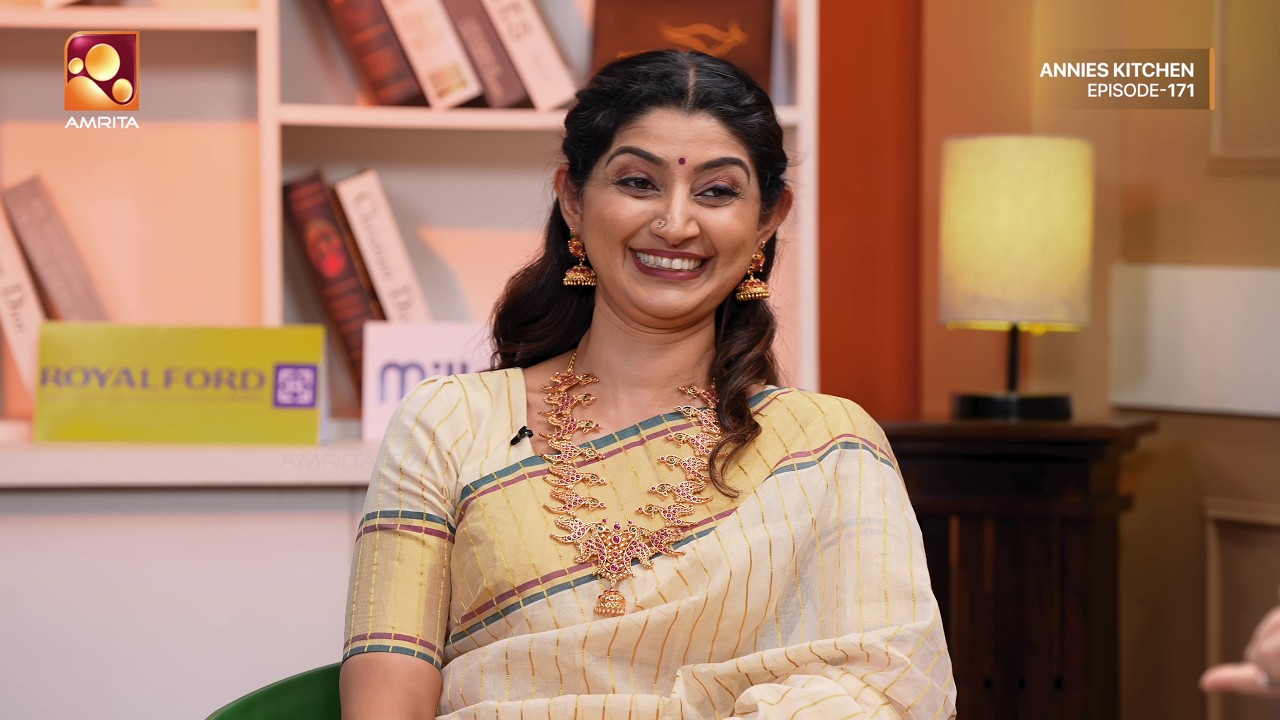 ദിവ്യഉണ്ണിയ്ക്കൊപ്പം ആനീസ് കിച്ചണിൽ ഒരു സുന്ദര ഓണക