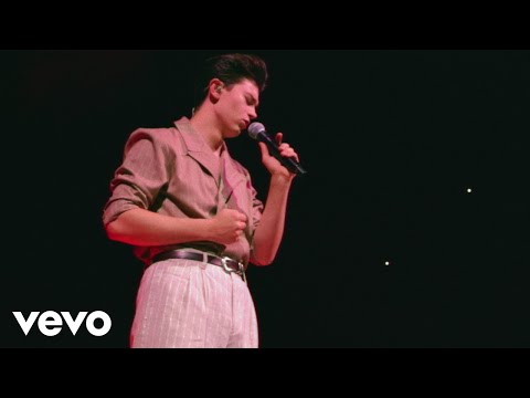 Elliot James Reay - Unchained Melody (Live)