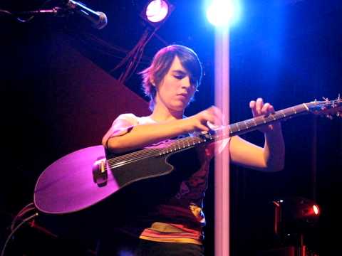 2/14 Kaki King - Bone Chaos in the Castle @ Williamsburg Music Hall, Brooklyn, NY 12/12/09