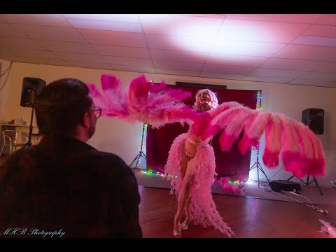 Pink Showgirl Burlesque Fan Dance Act - Camilla Cream 2021