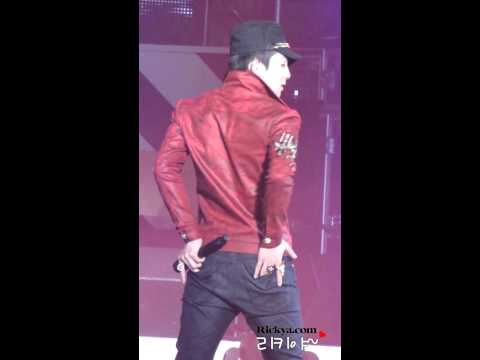 120210 noel valentine day concert - no more perfume on you by Rickya.com