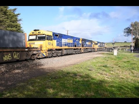Rail Action in the Adelaide Hills with SCT & Pac Nat with two 93 Class locomotives 14th June 2023
