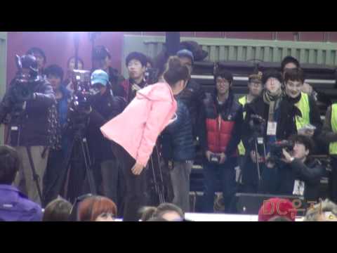 120108 idol sports: bomi - gorilla dance