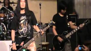 Download lagu JAMRUD - GENGGAM TANGANKU mp3
