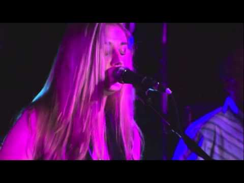 Joanne Shaw Taylor - Beautifully Broken live at "The Borderline" in London (2013)