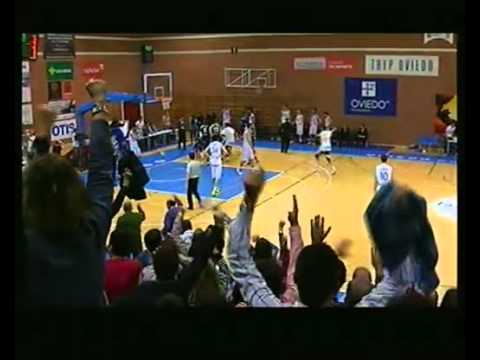 Alley-hoop ganador de Juanjo García (Oviedo) ante Cocinas.com