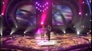 AMERICAN IDOL S5 FINAL - PARIS BENNETT & AL JARREAU - WE'RE IN THIS LOVE TOGETHER