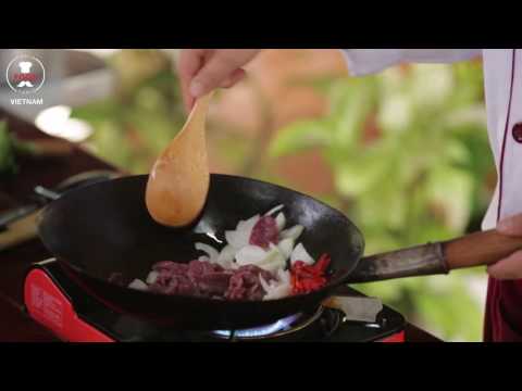 Vietnamese Stir Fry Beef With Onion Sauce  - Chef Tan - World Food Studio