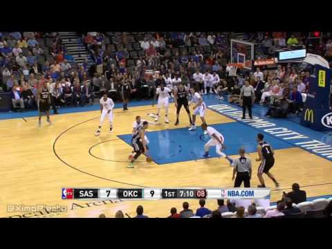 Boban Marjanovic dunks on three Thunder players (26/03/2016)