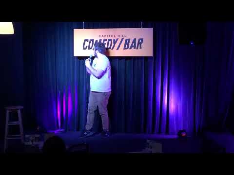 Comedian bombs at open mic