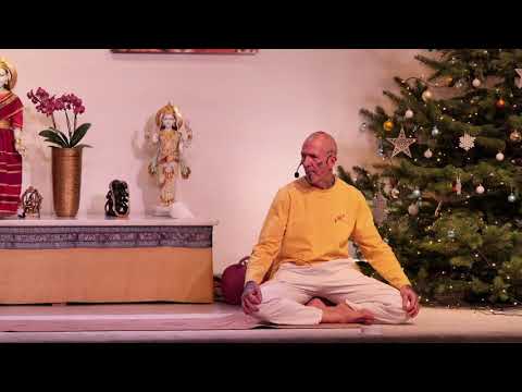 Yoga "Im Gleichgewicht" mit Kaliprem - Yoga Vidya Ashram Live - 16:15 Uhr 21.12.2021