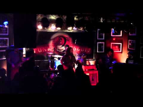 Earphunk "Sweet Nasty" The Funky Biscuit, 3-25-2016