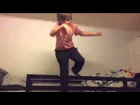 Kaveri hyppää vitun moisesti alas