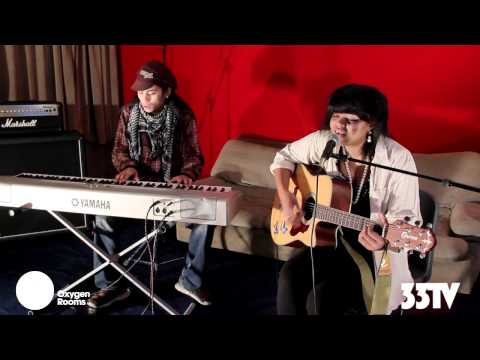 33TV Live - Call Me Unique (Acoustic 33)