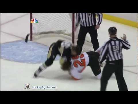 Harry Zolnierczyk vs Joe Vitale Apr 7, 2012