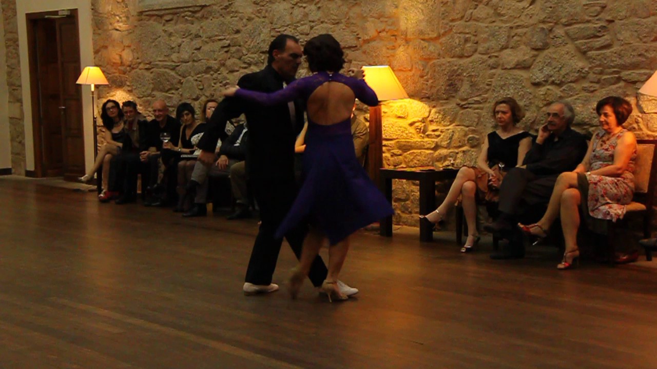 Video thumbnail for DIEGO CORNELLA JAIMEZ E LAURA DIEZ NO IV COMPOSTELA TANGO FESTIVAL-3/4