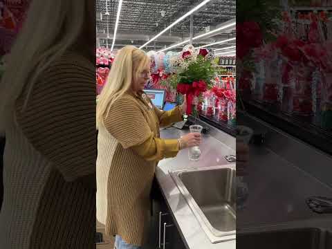 Keep Your Flowers Fresh β Tips From A Florist