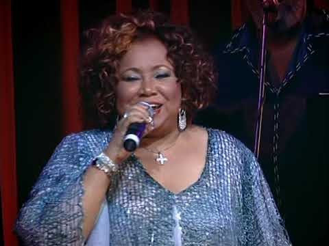 Fundo de Quintal - Parabéns pra você (ft. Alcione)