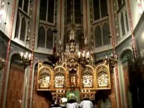 Sanctus Consecration - Traditional Latin Mass
