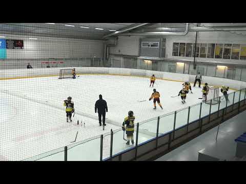 Pingviinit vs Koovee Yellow kenttä 1