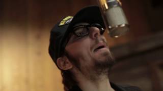 Hollis Brown - Run Right To You (Official Music Video)