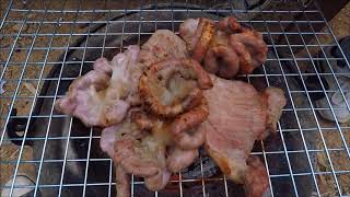 preview picture of video 'Roast pork - Laos Food dinner'