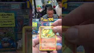 Opening A GUARANTEED HOLO Vintage PACK...