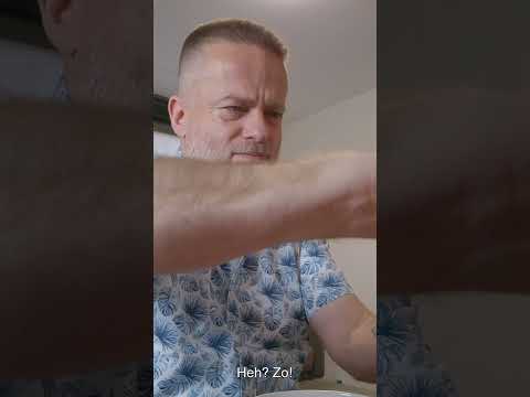 Wat kijk je nou? Sketch #funny #comedy #humor