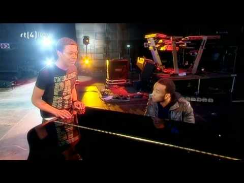 Dutch X Factor 2009. Liveshow 1: Luigiano Paals