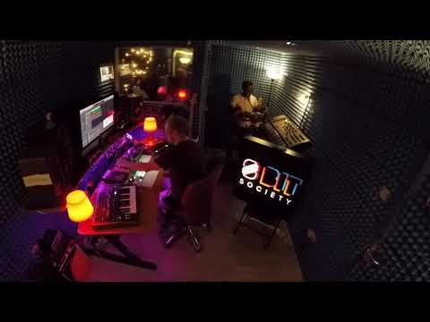 8 Bit Society - Heaven (The Vision feat Adryana Triana Cover) [Live Studio Jam]
