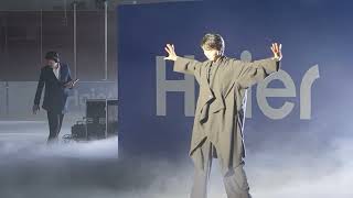 羽生結弦さんがダイナミックな演技で登場! ハイアールとアクアの新ドラム洗濯機&冷蔵庫披露
