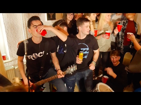 Iskreni Kreteni - Naivna budala