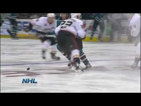 Francois Beauchemin nails Joe Pavelski [HD]