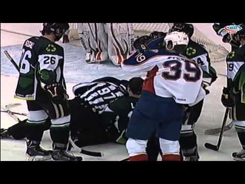 Garnet Exelby vs Michael Latta