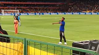 Kwesta ft Thabsie-Ngiyaz&#39;fela Ngawe Performance