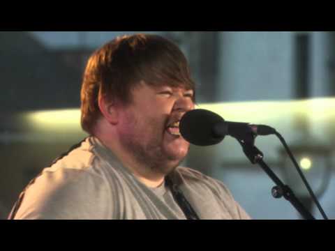 Ciaran Bartlett sings 'Annoying'