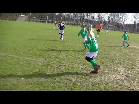 Quick 20 J011-4 tegen FC Berghuizen J011 3M