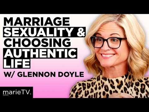 Glennon Doyleは、結婚、セクシュアリティ、未熟な人生を選択することについて話します。 (Glennon Doyle Talks Marriage, Sexuality & Choosing An Untamed Life)