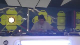 London Elektricity (5/7) - Different Drum Dillinja&#39;s remix - Spaceport - Glastonbury Festival 2014